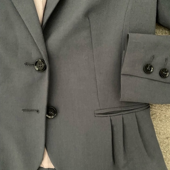 Size 4 H&M blazer​​​​​​​​ - Picture 5 of 7